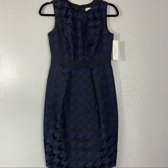 NWT Carmen Marc Valvo dress Size 2
